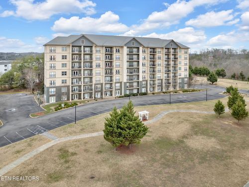 3203-124 Plaza Dr, Pigeon Forge, TN, 37863-4997 | Card Image