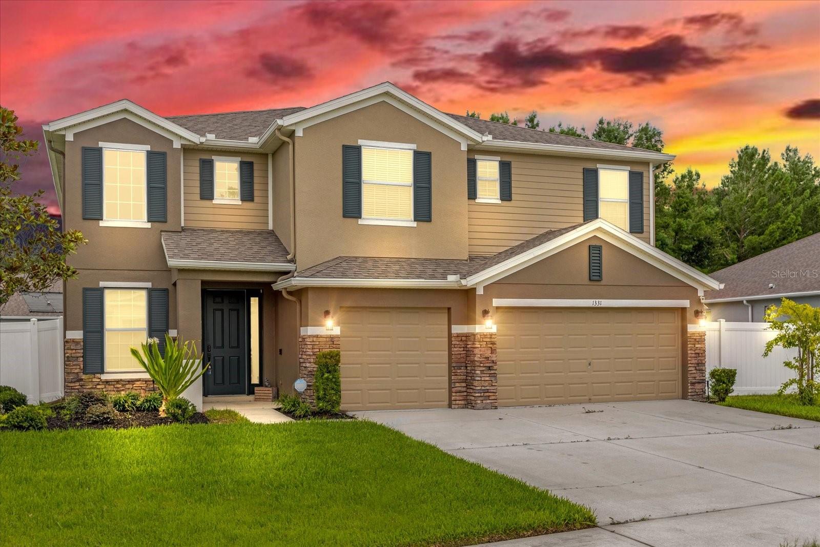 Lake Baton Dr, Deltona, FL 32725