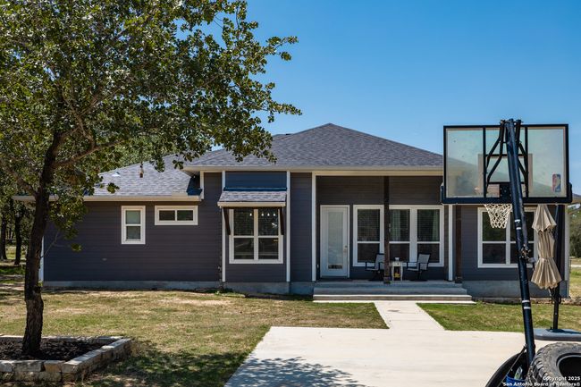 72 Red Fox, House other with 4 bedrooms, 3 bathrooms and null parking in Poteet TX | Image 30