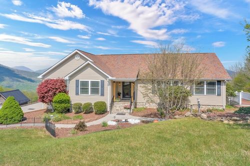 115 Beth St, West Jefferson, NC, 28694-7065 | Card Image
