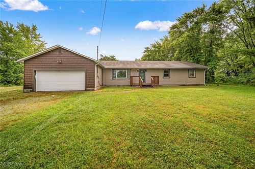 7101 Brakeman Rd, Painesville, OH, 44077-8875 | Card Image