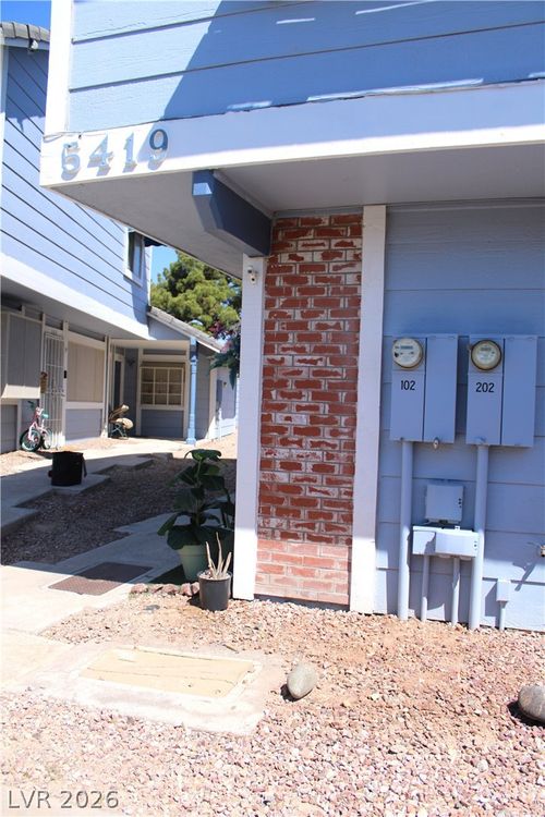 102-5419 Centurion Ct, Las Vegas, NV, 89122-0211 | Card Image
