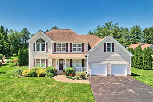 118 Cobblestone Dr, Plantsville, CT, 06479-1387 | Card Image