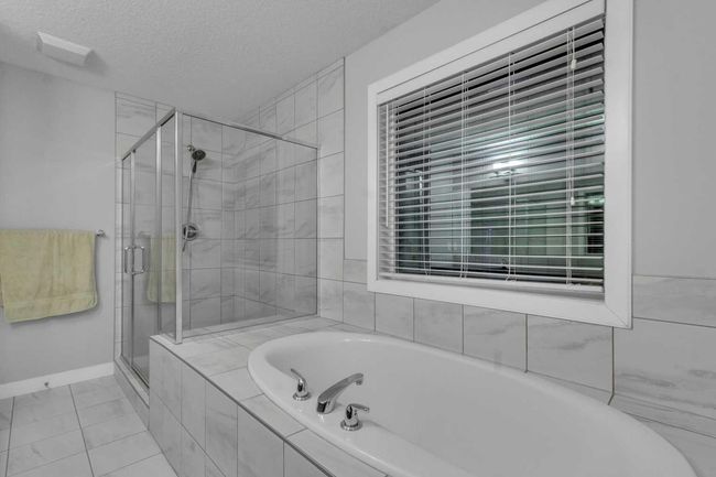 44 Rainbow Falls, House other with 5 bedrooms, 4 bathrooms and 6 parking in Chestermere AB | Image 32