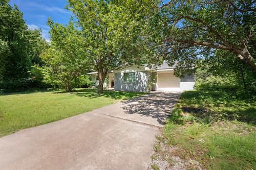 521 Eastgate Avenue, Wynnewood, OK, 73098 | Card Image
