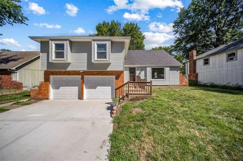 1116 N Walker Ln, Olathe, KS, 66061-2864 | Card Image