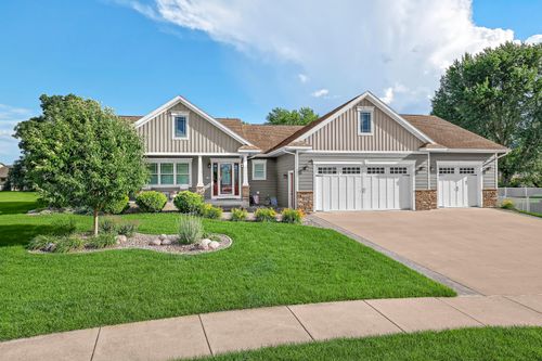 4026 Pineview St, Onalaska, WI, 54650-8449 | Card Image