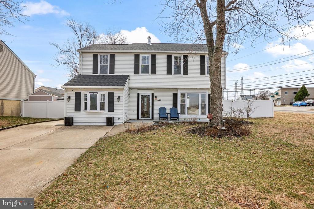 Residential in PENNSAUKEN 2