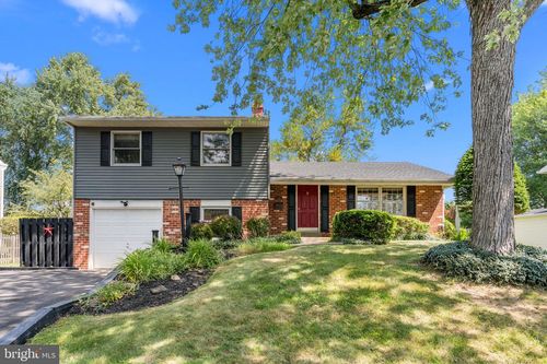 1317 Provident Rd, SOUTHAMPTON, PA, 18966-4148 | Card Image