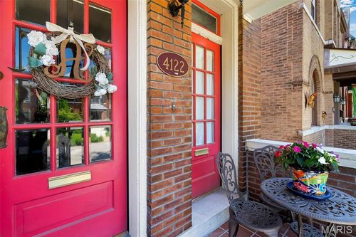 4122 Russell Blvd, Saint Louis, MO, 63110-3612 | Card Image