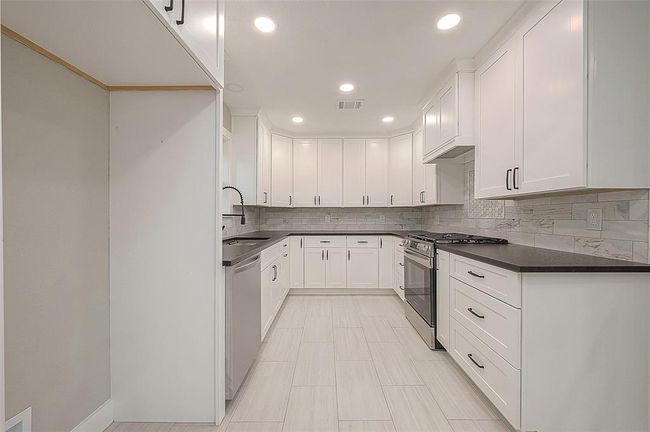 284 Hackberry St, House other with 5 bedrooms, 4 bathrooms and null parking in Trinity TX | Image 19