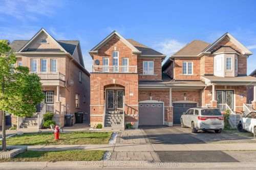 72 Newington Cres, Brampton, ON, L6P3G1 | Card Image