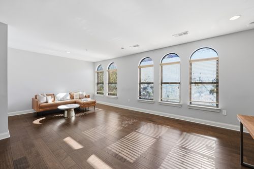 206-702 Wedgewood Park, Nashville, TN, 37203-5543 | Card Image