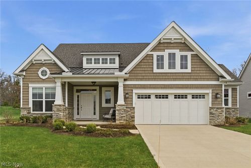 31523 Pier E, Avon Lake, OH, 44012-2613 | Card Image
