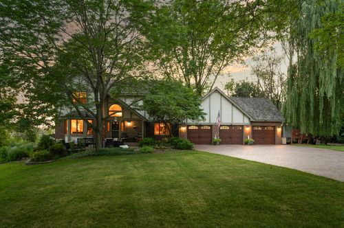 6179 Partridge Ct, Saint Paul, MN, 55110-1061 | Card Image