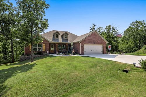 2 Islay Ln, Bella Vista, AR, 72715-3821 | Card Image