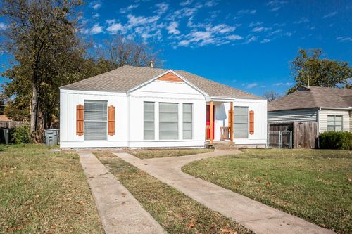 5829 E Mockingbird Ln, Dallas, TX, 75206-5423 | Card Image