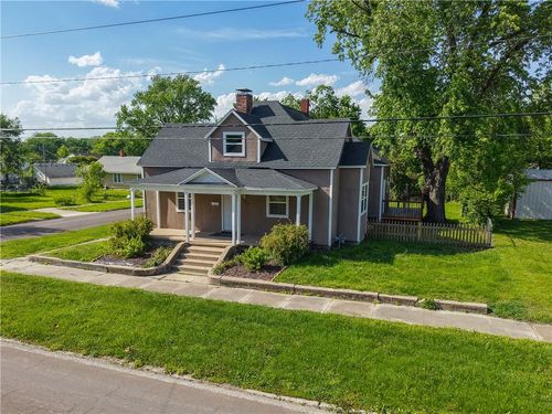 921 Clay St, Chillicothe, MO, 64601-2511 | Card Image