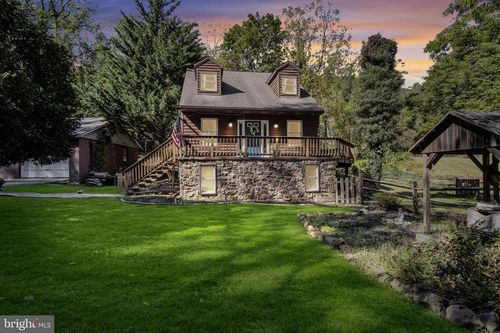 417 Hilltop Rd, HUMMELSTOWN, PA, 17036-9728 | Card Image