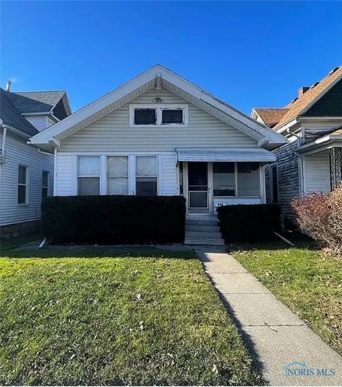 666 Valleywood Dr, Toledo, OH, 43605-2769 | Card Image