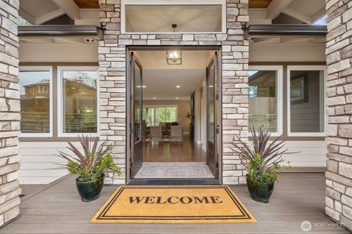 12009 Se 81st Ln, Newcastle, WA, 98056-5065 | Card Image