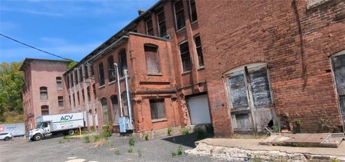 292 E School St, Woonsocket, RI, 02895-1317 | Card Image