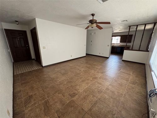 2022 Berry Ave, Weatherford, OK, 73096-2904 | Card Image