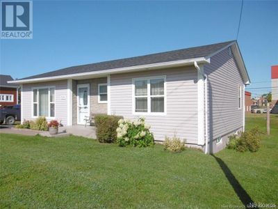 399 Arseneau Rue, House other with 3 bedrooms, 2 bathrooms and null parking in Tracadie NB | Image 2