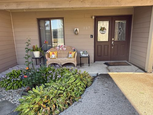 unit-107-2910 Frontenac St, North Chicago, IL, 60064-3420 | Card Image