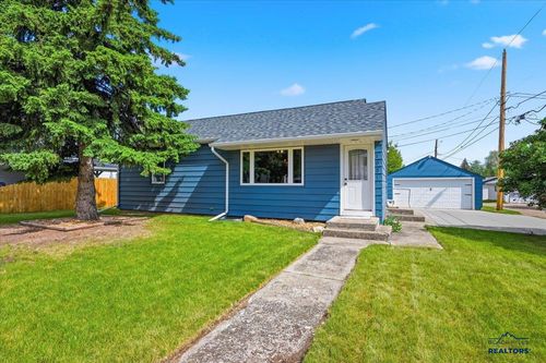 1031 Tilford St, Sturgis, SD, 57785-2338 | Card Image
