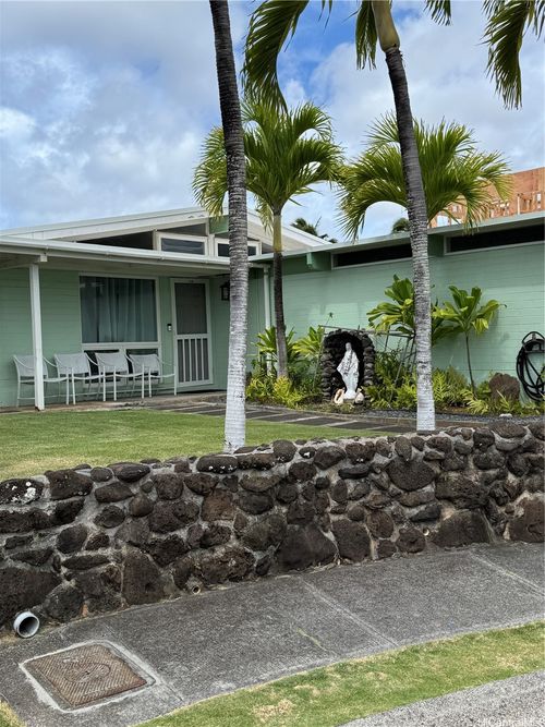 6307 Kaiwiki Pl, Honolulu, HI, 96825-1218 | Card Image
