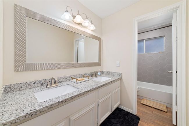 36 N Rain Forest Ct, House other with 4 bedrooms, 2 bathrooms and 2 parking in Spring TX | Image 22