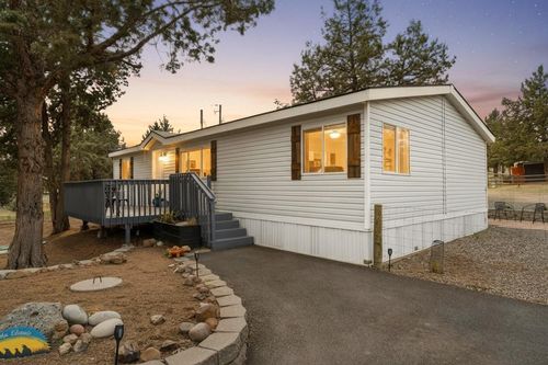 9059 Sw Sand Ridge Rd, Terrebonne, OR, 97760-7774 | Card Image