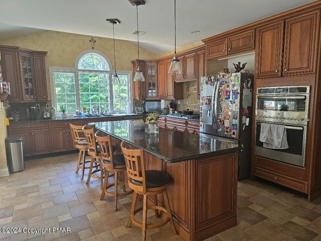 KITCHEN | Image 17