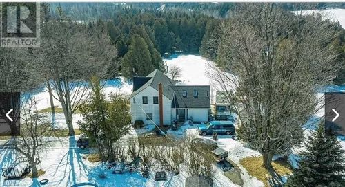 5431 E Side Cres, Burlington, ON, L7R3G8 | Card Image