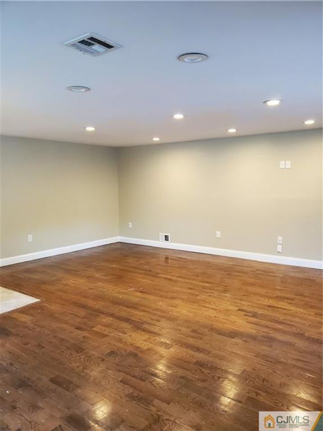 276 E Westfield Avenue, Sold in Roselle Park Zoocasa