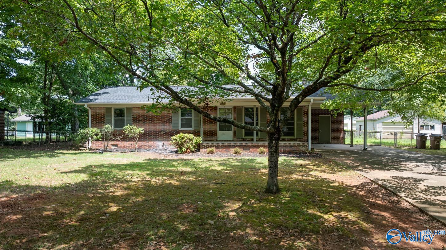 Robinson St, Decatur, AL 35601