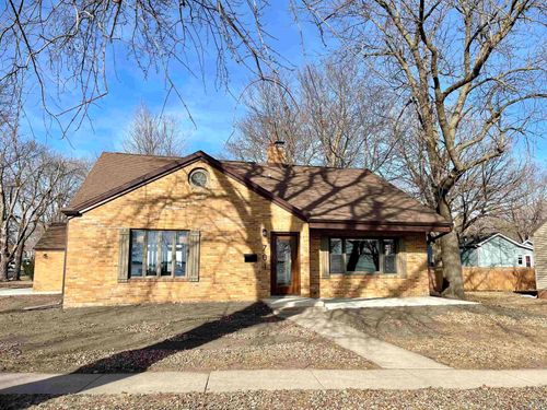 701 E Lakeshore Dr, Storm Lake, IA, 50588-2641 | Card Image