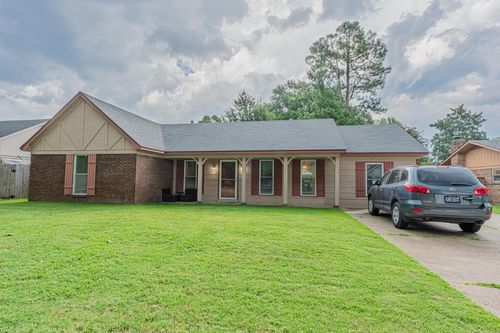 3896 Haynes Rd, Bartlett, TN, 38133-2072 | Card Image