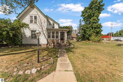 202 W Main St, Marion, MI, 49665-9241 | Card Image