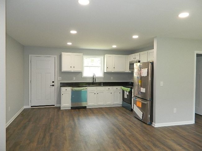 13396 Indian Run Rd, House other with 3 bedrooms, 2 bathrooms and 2 parking in Glade Spring VA | Image 6