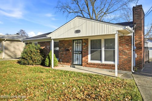 8009 Bramble Ln, Louisville, KY, 40258-2214 | Card Image