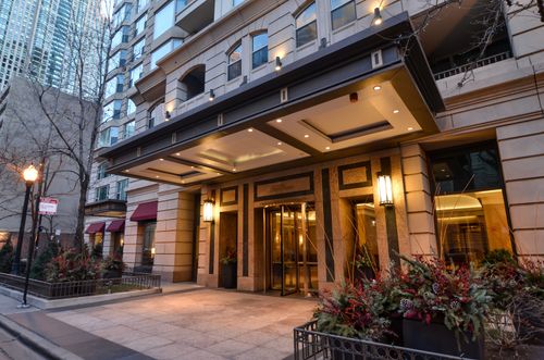 1504-25 E Superior St, Chicago, IL, 60611-2560 | Card Image