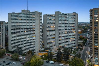 507 - 530 Laurier Ave W, Condo with 2 bedrooms, 2 bathrooms and 1 parking in Ottawa ON | Image 1