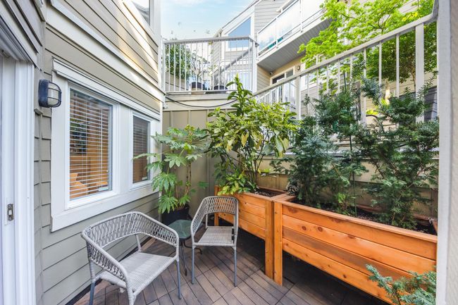 D2 - 1100 W 6 Th Avenue, Townhouse with 2 bedrooms, 2 bathrooms and 1 parking in Vancouver BC | Image 24