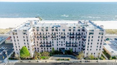 Beach & Boardwalk Side Buildling | Image 1