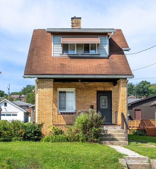1720 Tyler St, Aliquippa, PA, 15001-2038 | Card Image