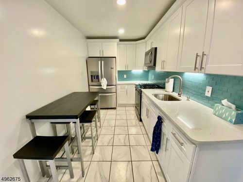 610 W Broad St, Westfield, NJ, 07090-4109 | Card Image