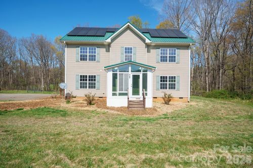 193 Redhawk Ln, Olin, NC, 28660-8403 | Card Image