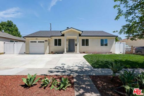 7444 Ostrom Ave, Van Nuys, CA, 91406-2522 | Card Image